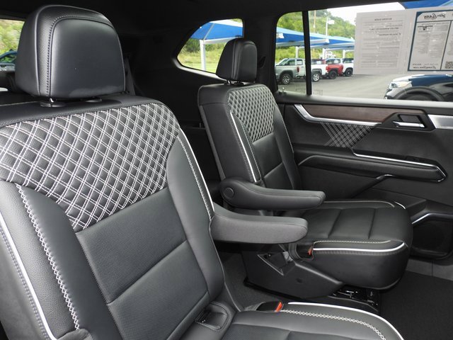 Used 2025 GMC Acadia Denali w/ Super Cruise Package image 60