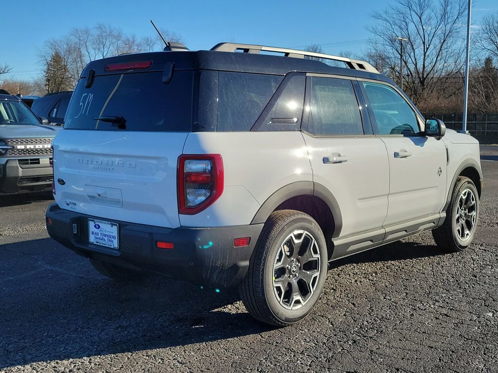 New 2025 Ford Bronco Sport Outer Banks image 4
