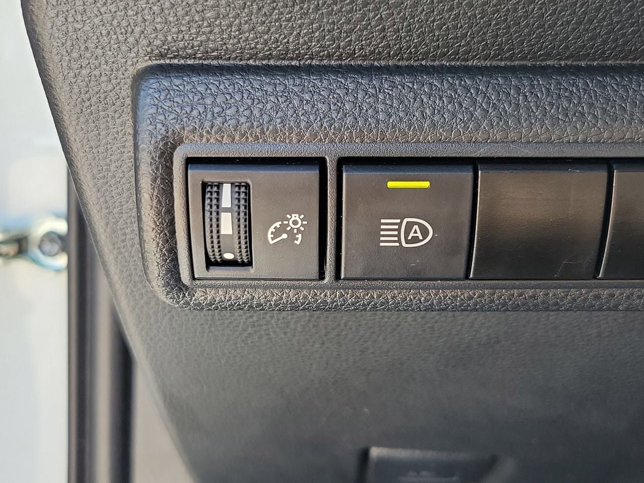 Used 2023 Toyota Corolla LE FWD image 30