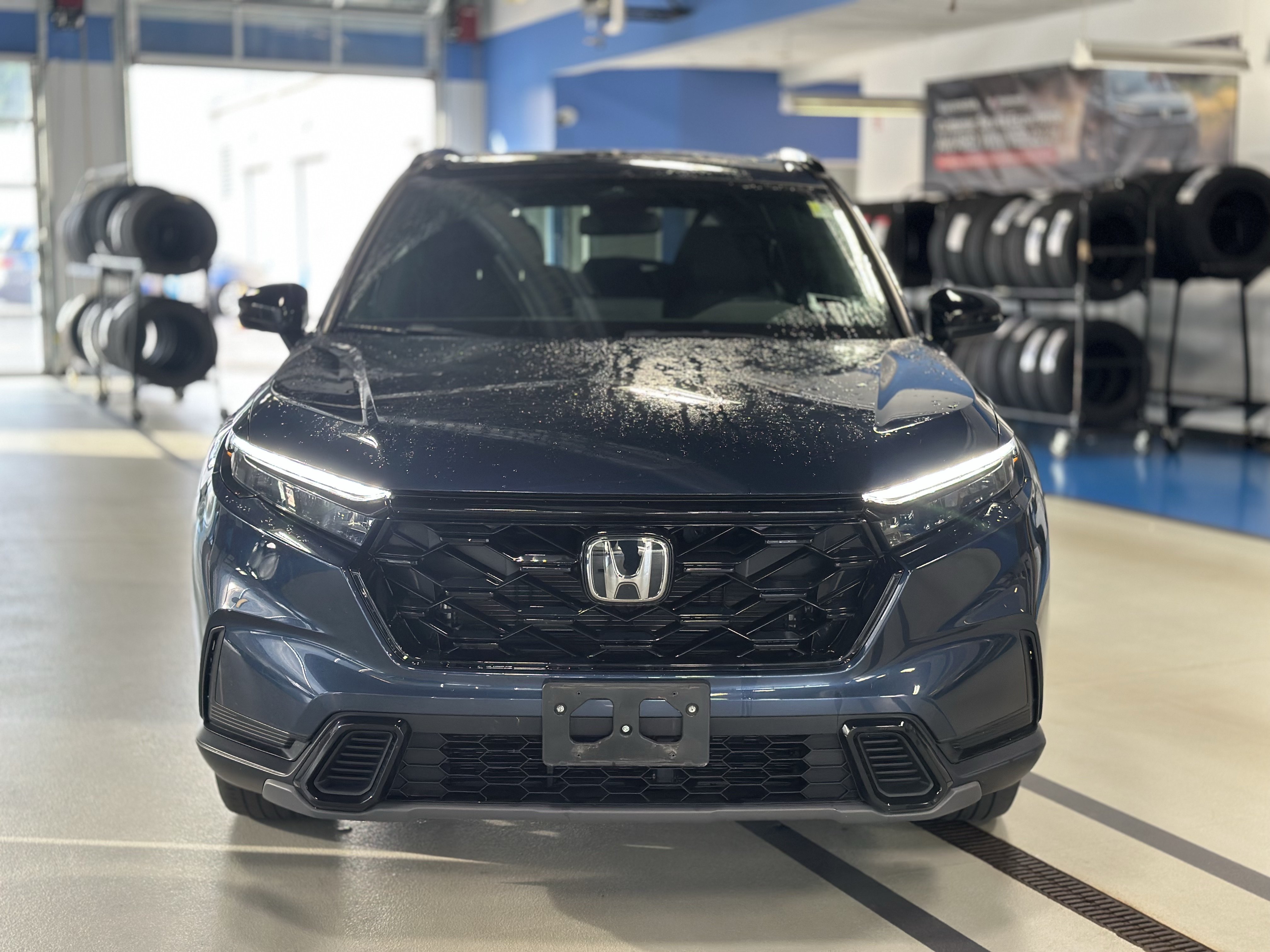 Used 2023 Honda CR-V Sport image 2