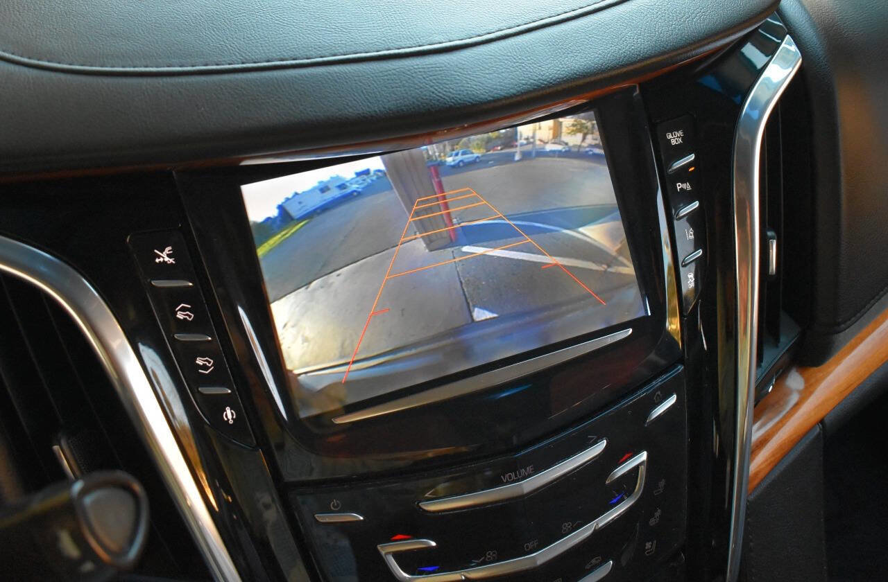 Used 2015 Cadillac Escalade Premium AWD/4WD image 25