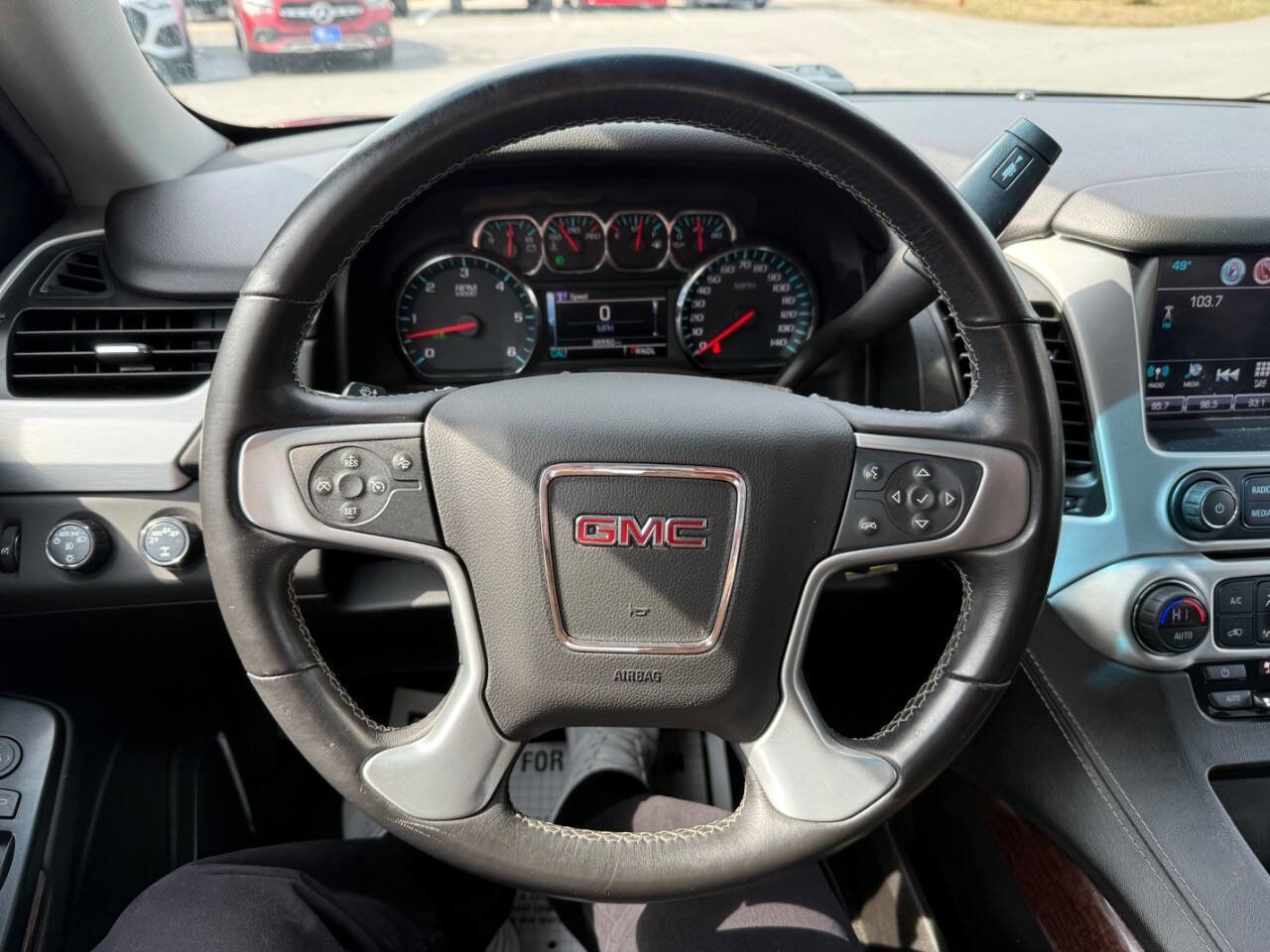 Used 2017 GMC Yukon SLE w/ SLE Value Package AWD/4WD image 24