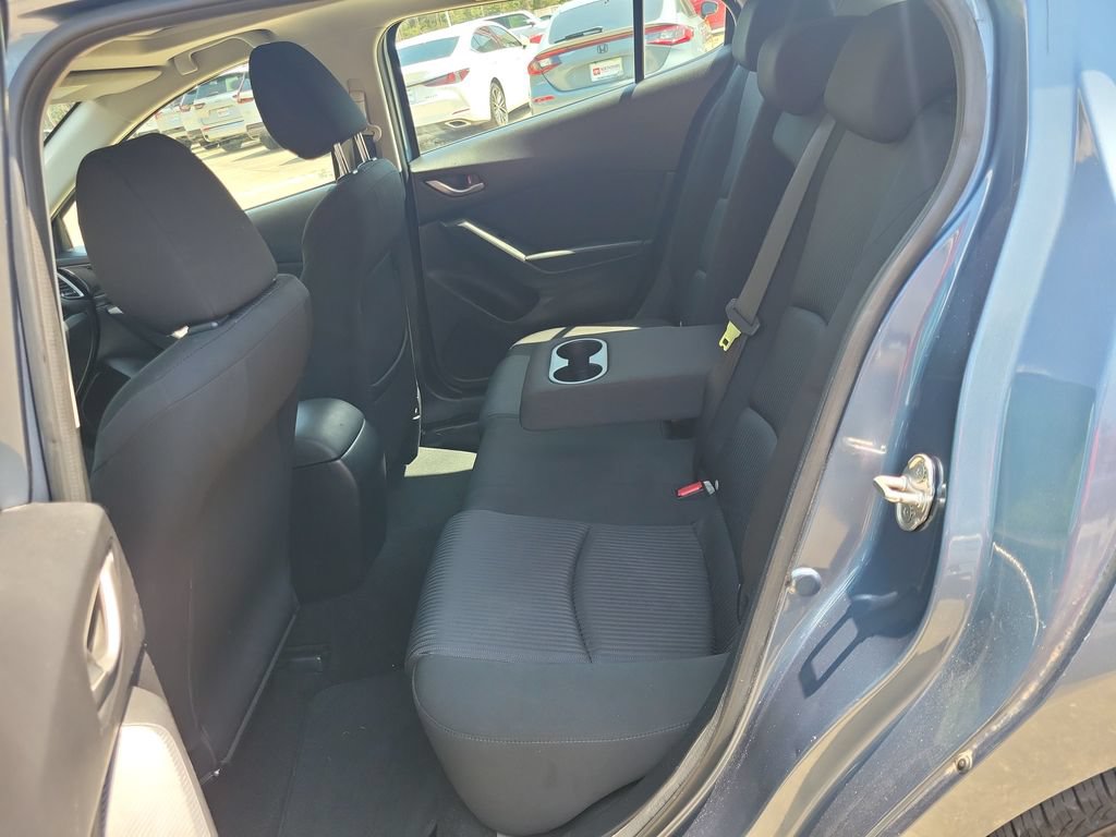 Used 2016 MAZDA MAZDA3 i Touring w/ Popular Equipment Package FWD image 27