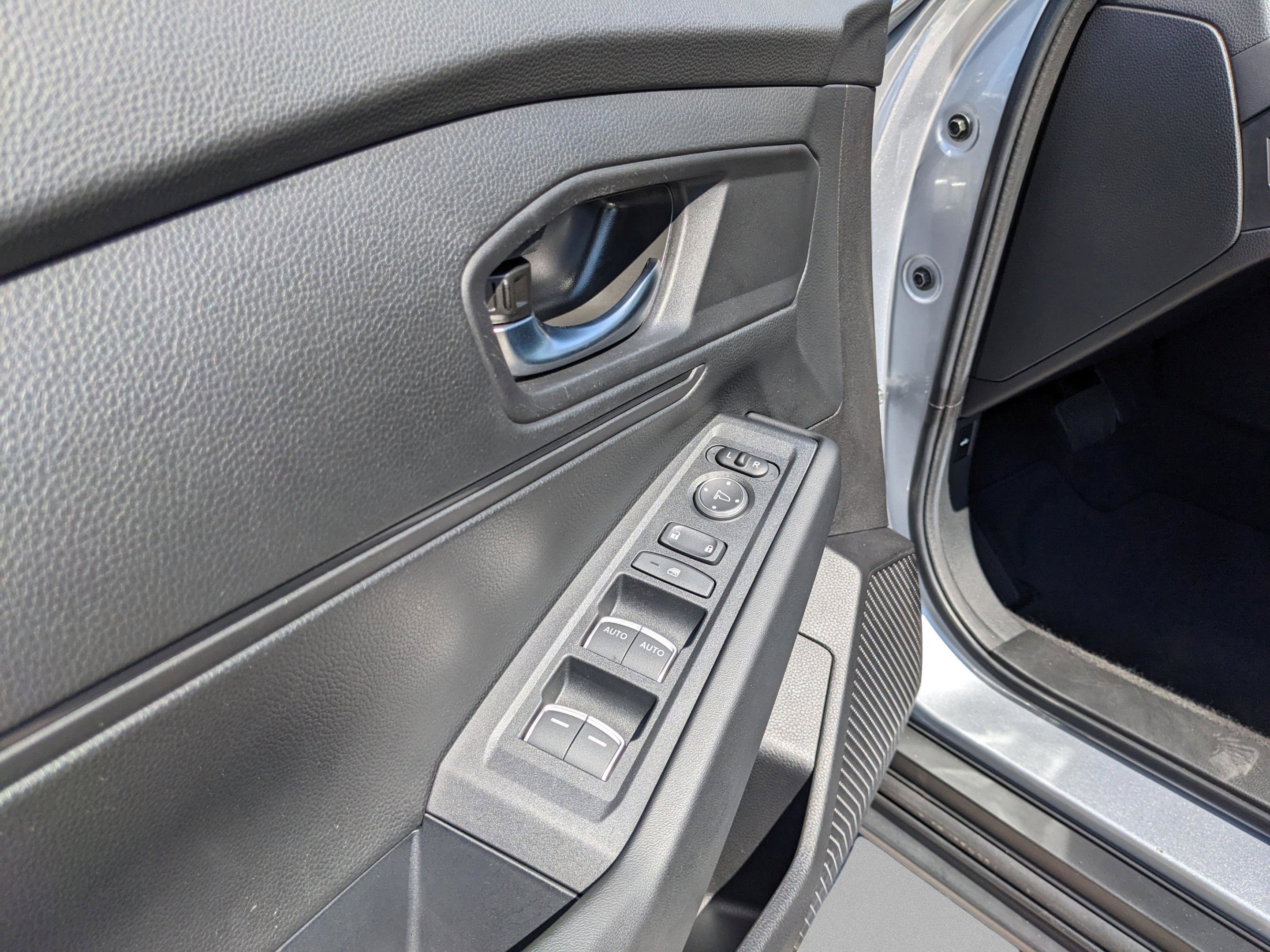 Used 2025 Honda Accord LX image 19