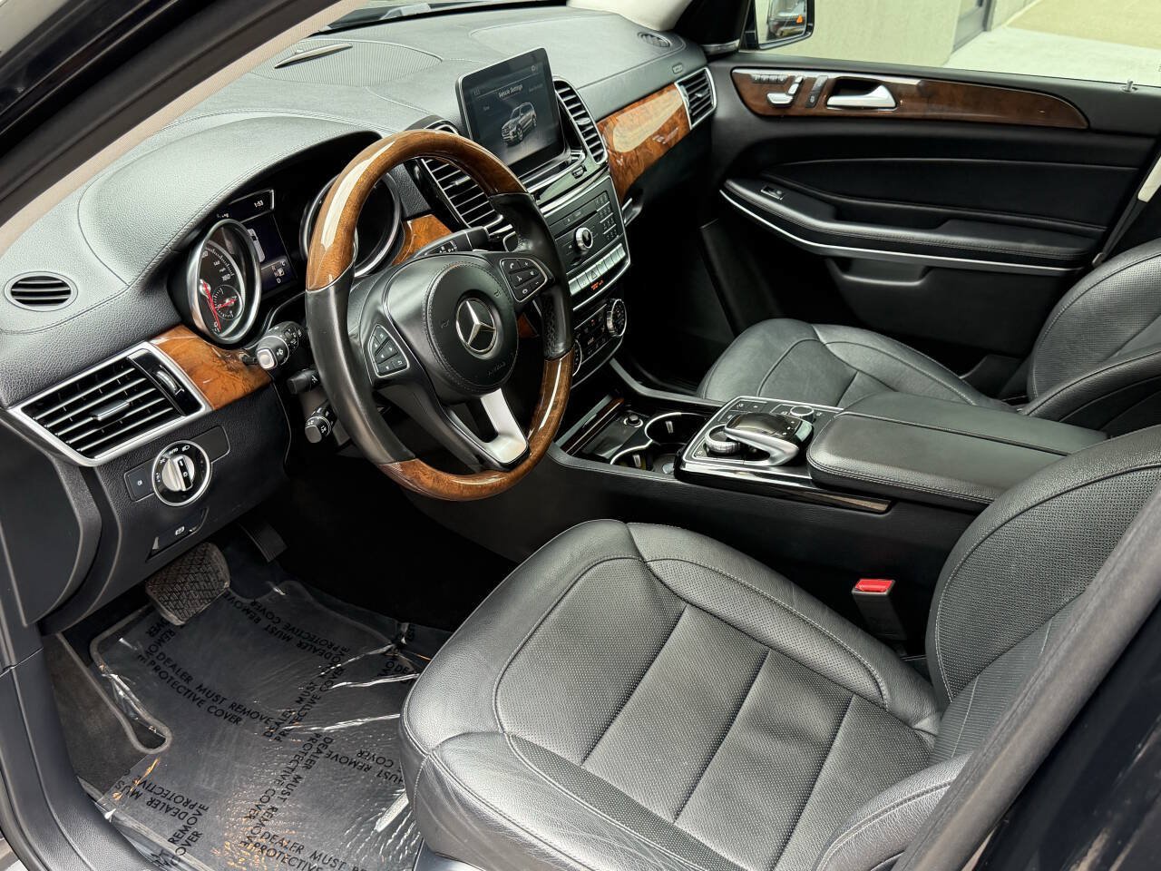 Used 2017 Mercedes-Benz GLS 550 4MATIC image 13