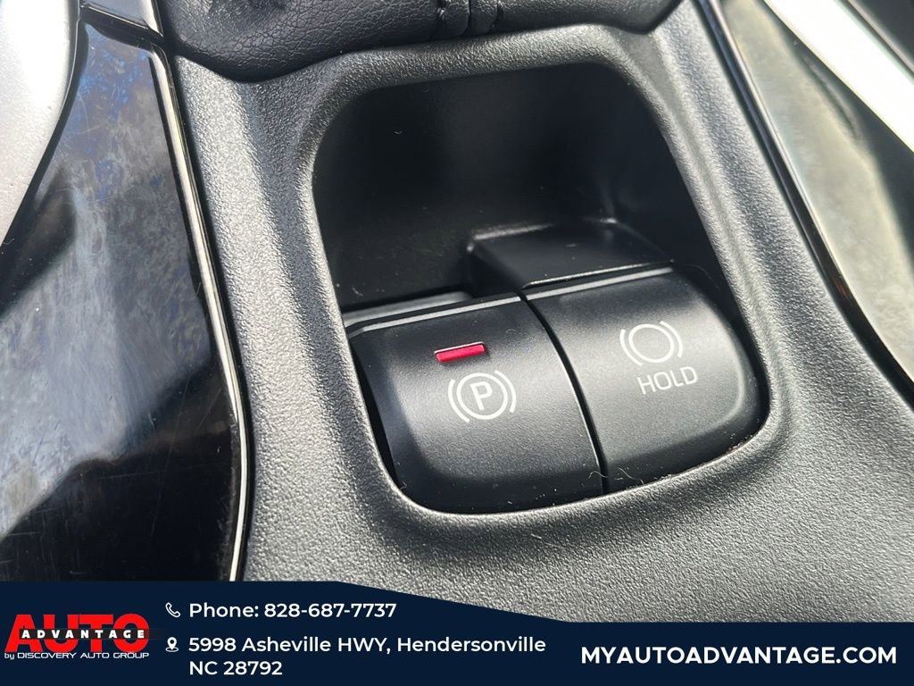 Used 2021 Toyota Corolla LE w/ Carpet Mat Package (TMS) FWD image 16