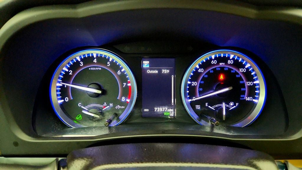 Used 2019 Toyota Highlander XLE AWD/4WD image 15