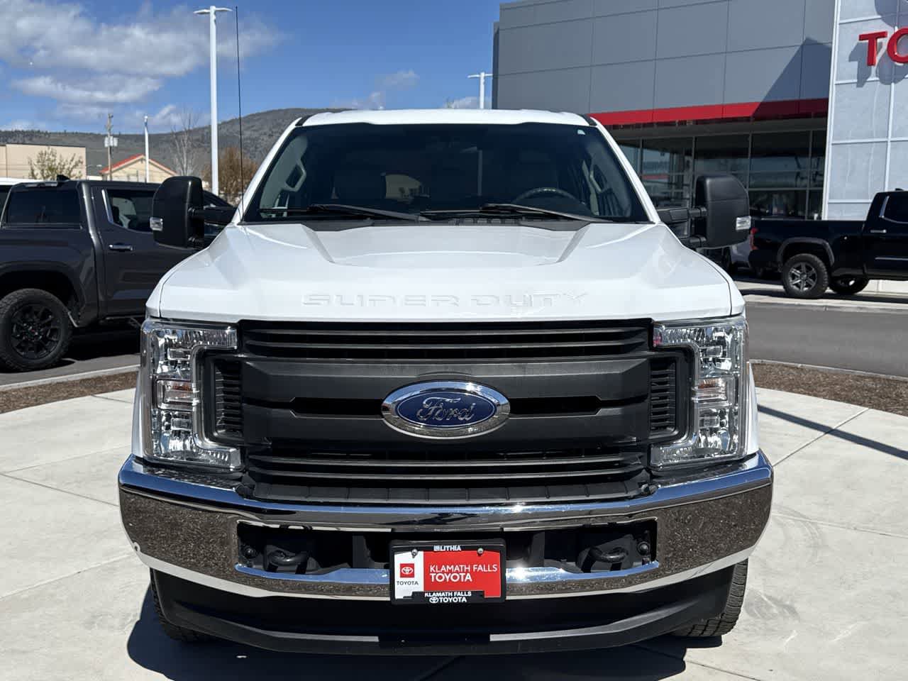 Used 2017 Ford F350 XL w/ Power Equipment Group AWD/4WD image 3