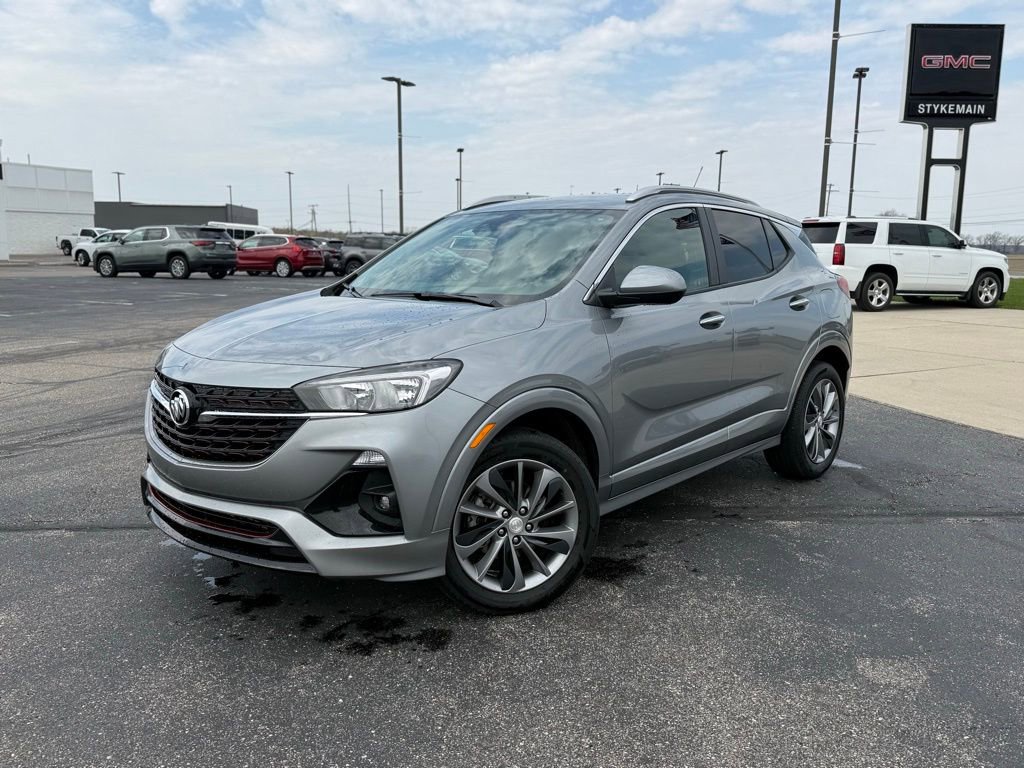 Used 2023 Buick Encore GX Select w/ Sport Touring Package image 4
