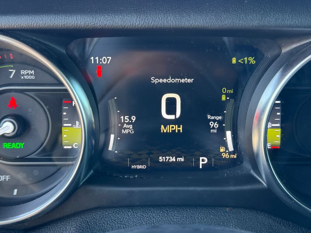 Used 2021 Jeep Wrangler Unlimited Sahara AWD/4WD image 31