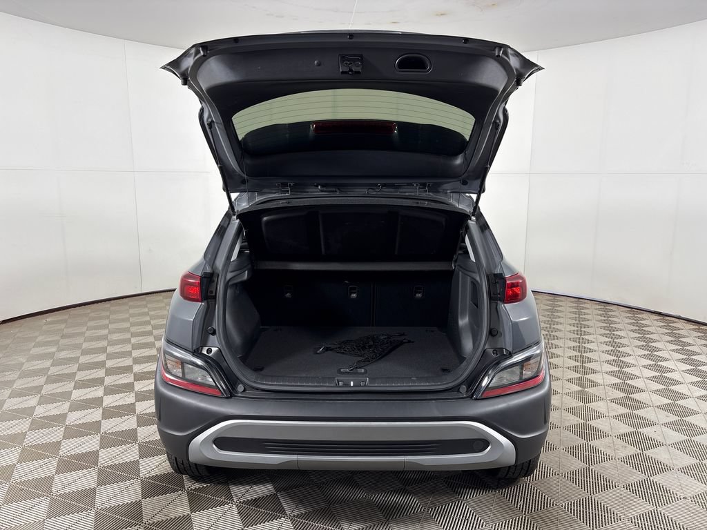 Used 2023 Hyundai Kona SE AWD/4WD image 42