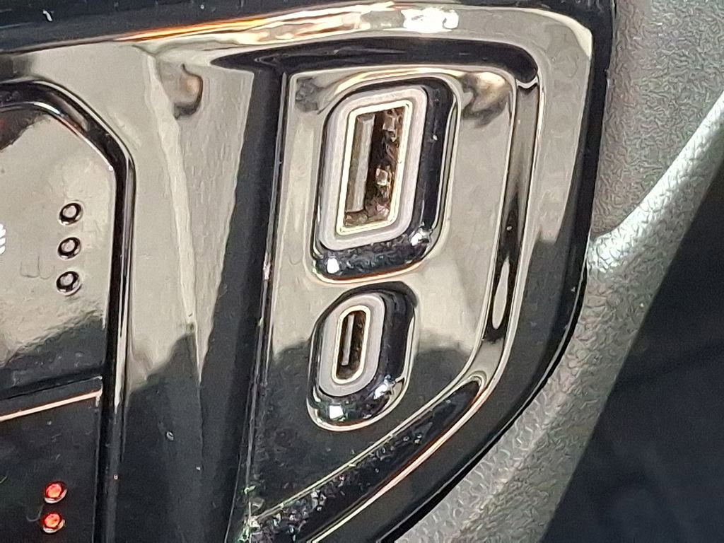 Used 2023 GMC Sierra 1500 Elevation image 25