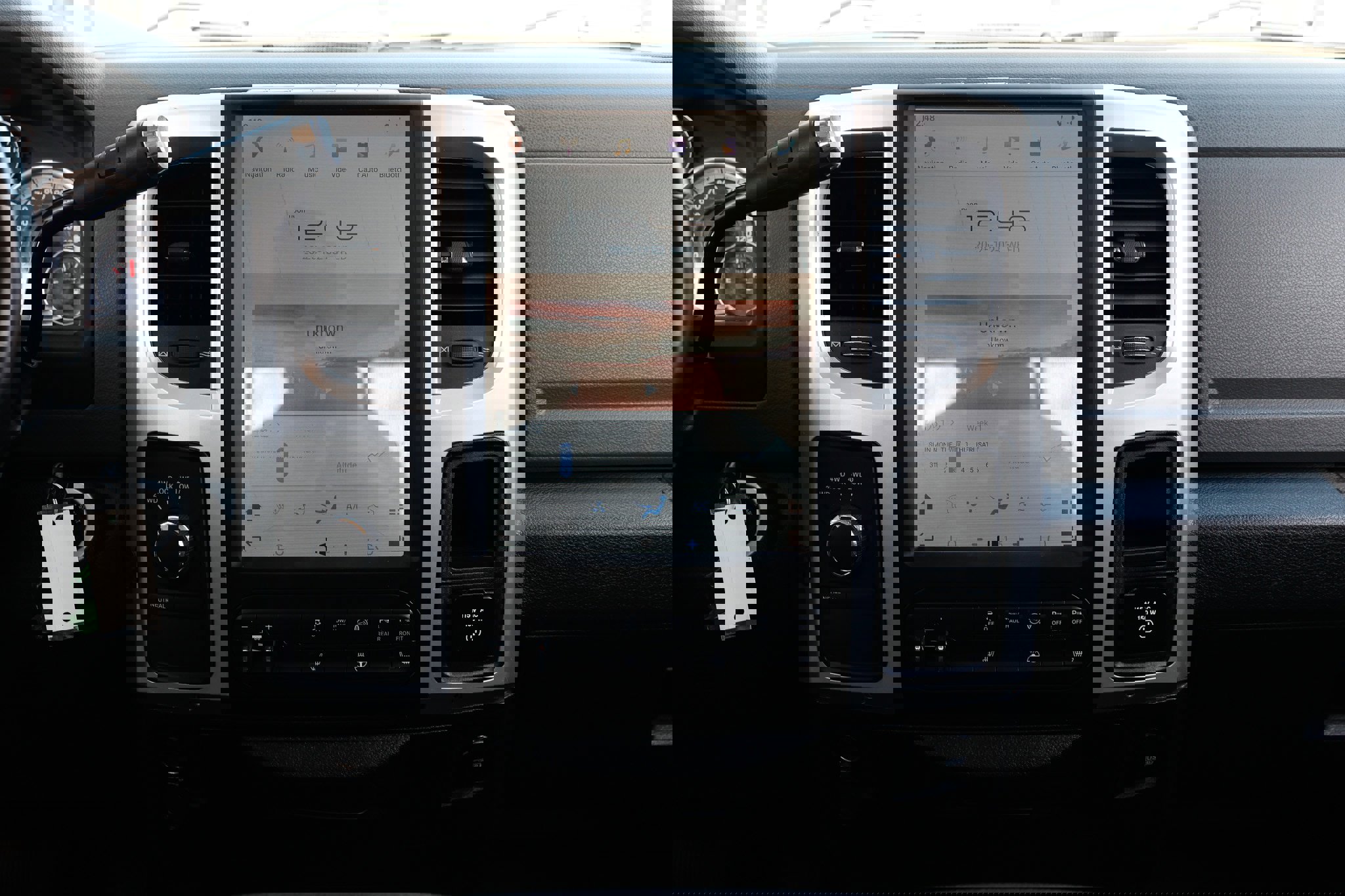 Used 2016 RAM 3500 Lone Star image 42