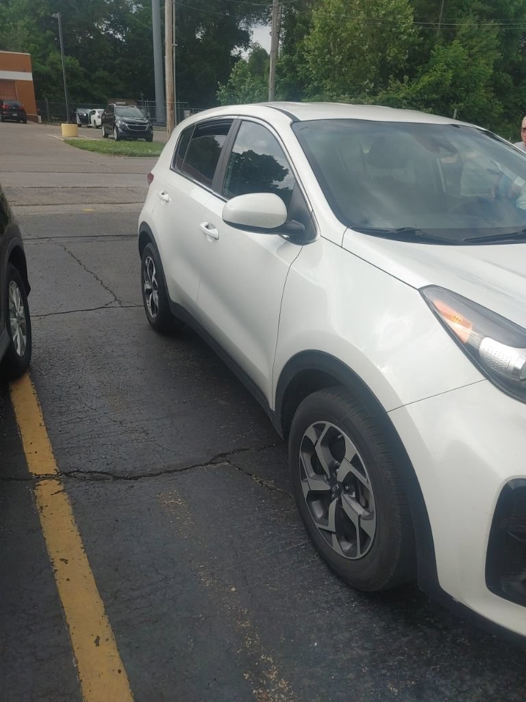 Used 2021 Kia Sportage LX FWD image 2