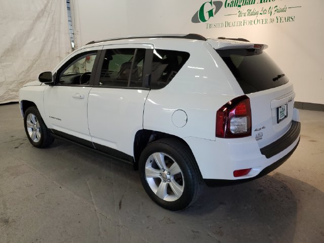 Used 2016 Jeep Compass Latitude AWD/4WD image 4