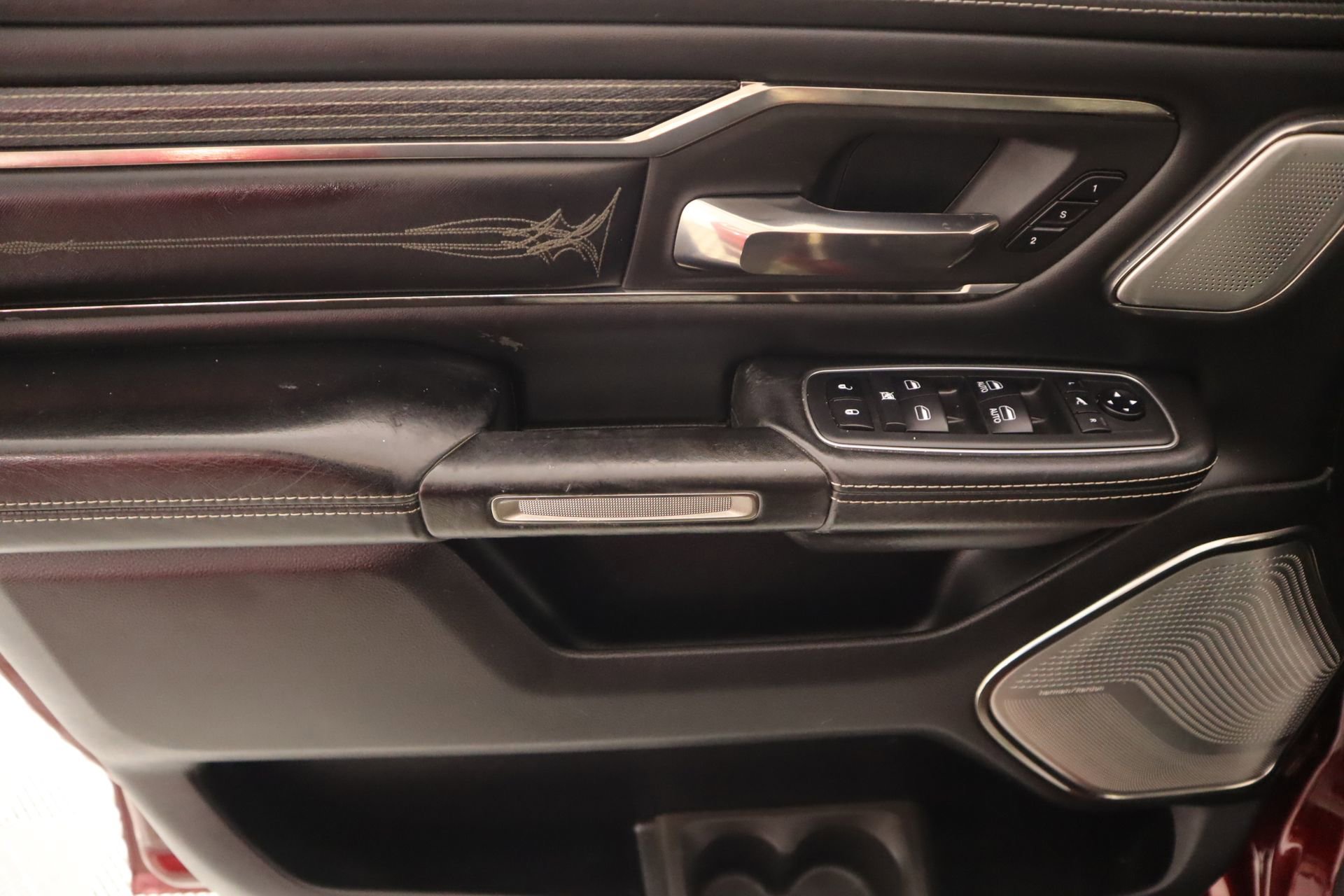 Used 2019 RAM 1500 Limited image 17