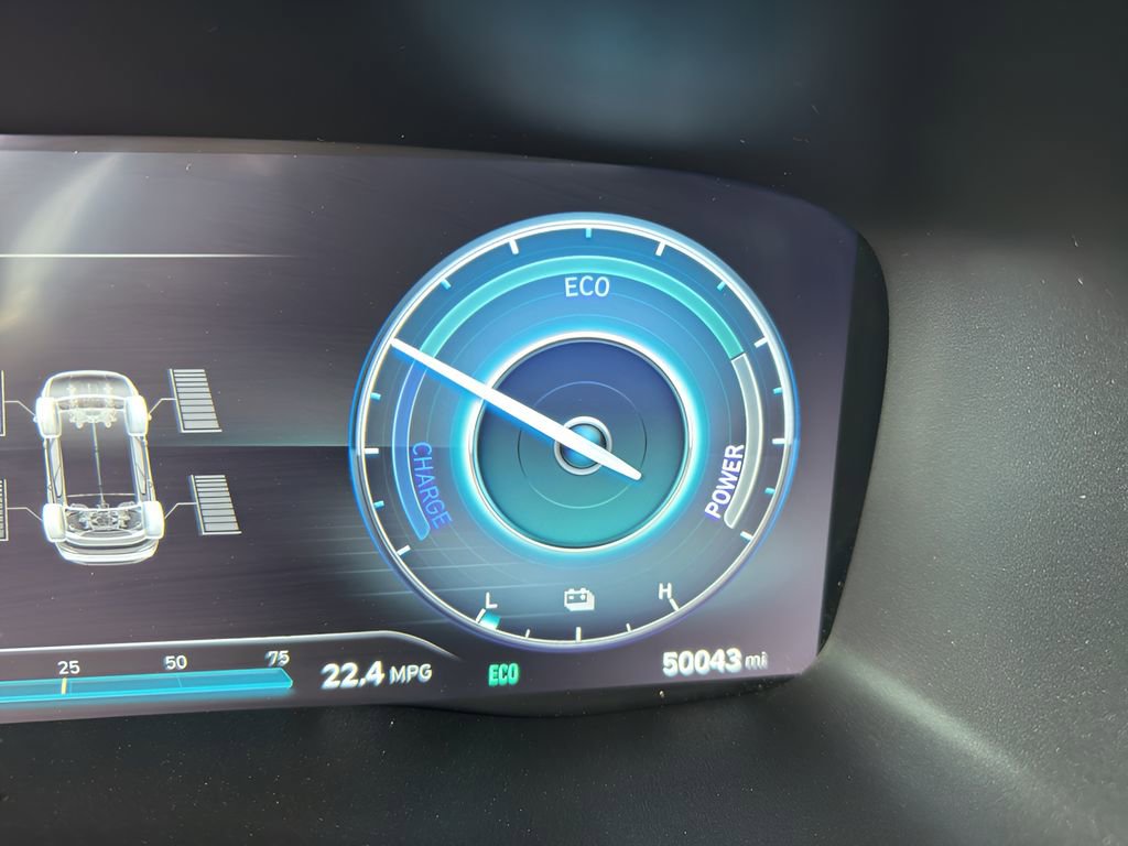 Used 2023 Hyundai Santa Fe Limited image 13