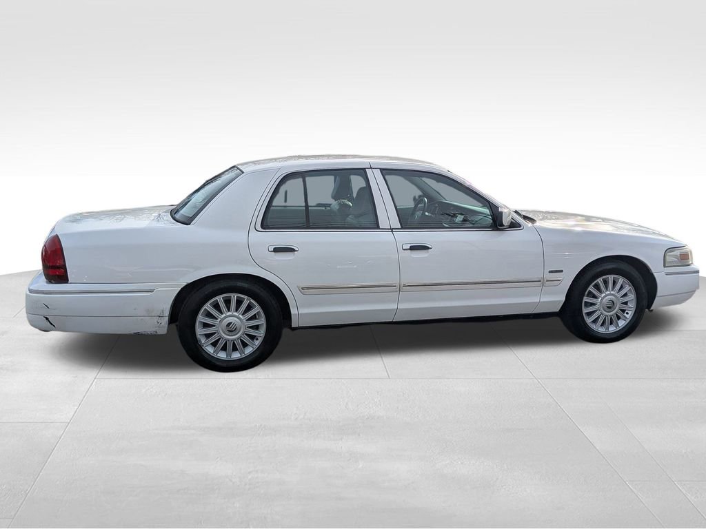 Used 2010 Mercury Grand Marquis LS image 8