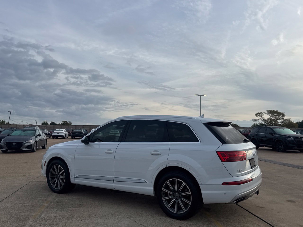 Used 2019 Audi Q7 3.0T Prestige AWD/4WD image 17