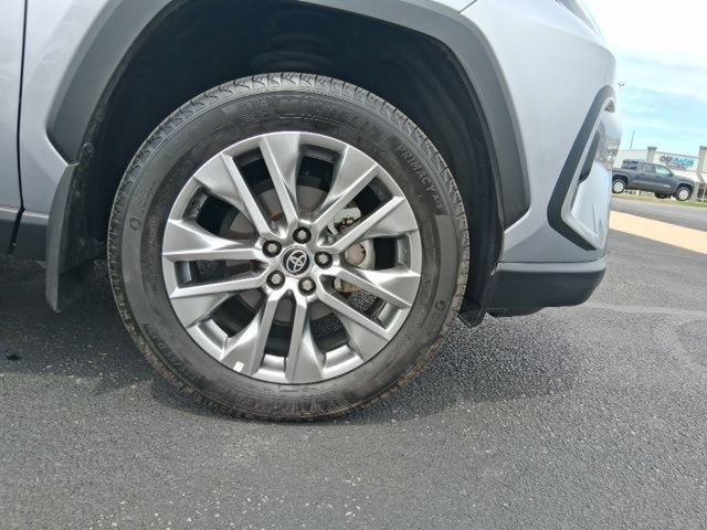 Used 2025 Toyota RAV4 XLE Premium w/ Weather Package AWD/4WD image 3