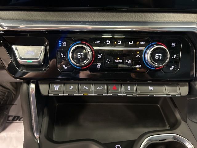 Used 2025 GMC Sierra 3500 Denali w/ Denali Reserve Package image 27