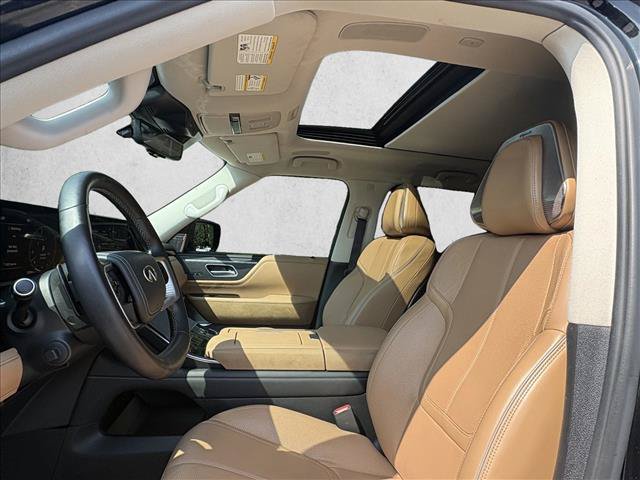 Used 2025 INFINITI QX80 Sensory AWD/4WD image 17
