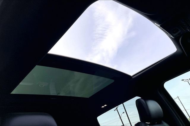 Used 2020 Ford F150 Raptor w/ Equipment Group 802A Luxury image 17