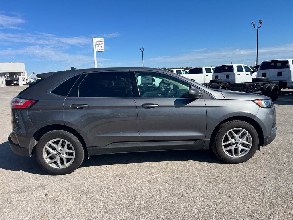 Used 2024 Ford Edge SEL w/ Convenience Package AWD/4WD image 9