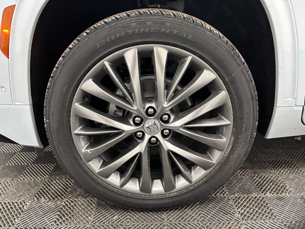 New 2026 Buick Enclave Avenir image 18