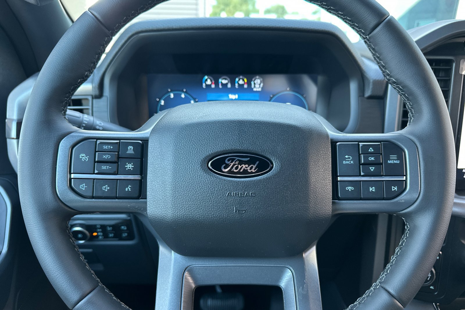 New 2026 Ford F150 XLT w/ Equipment Group 302A MID AWD/4WD image 23
