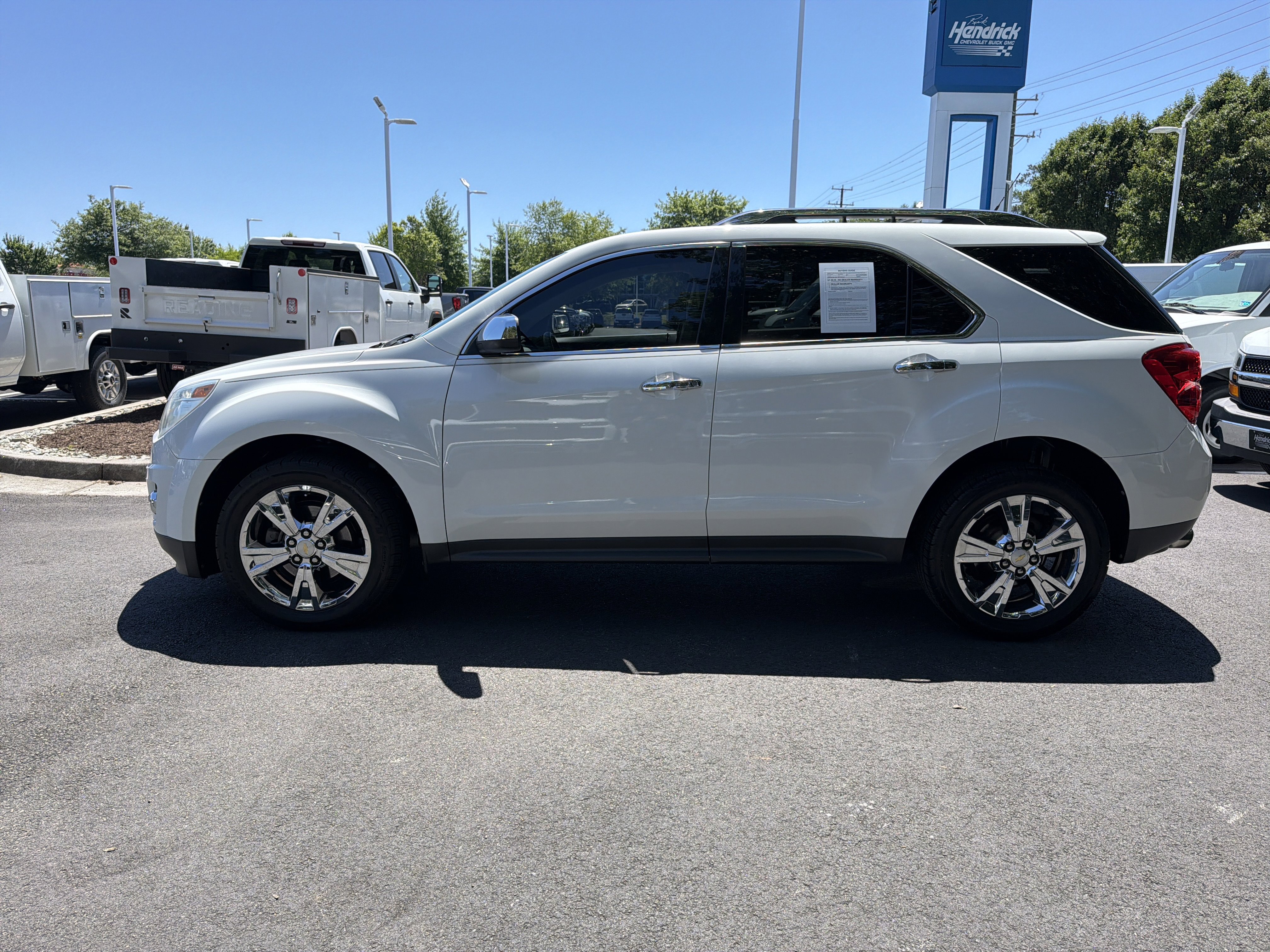 Used 2011 Chevrolet Equinox LTZ FWD image 7