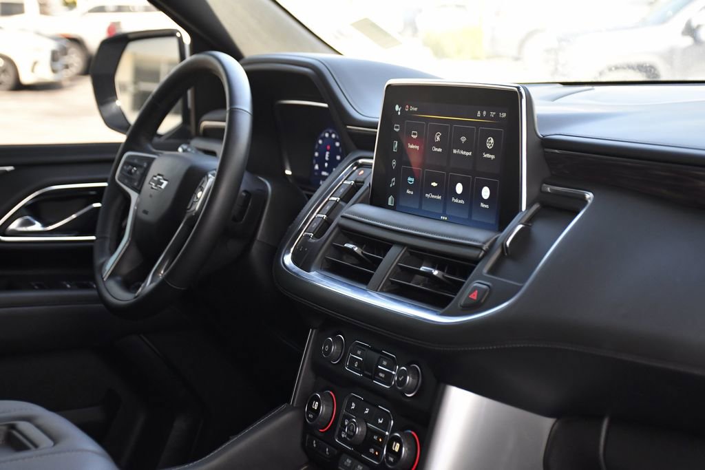Used 2024 Chevrolet Suburban Z71 w/ Luxury Package image 31