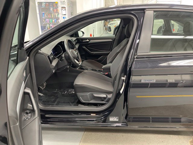 Used 2026 Volkswagen Jetta Sport FWD image 7