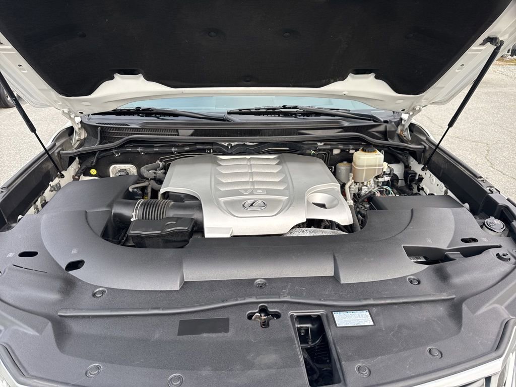 Used 2016 Lexus LX 570 4WD image 34