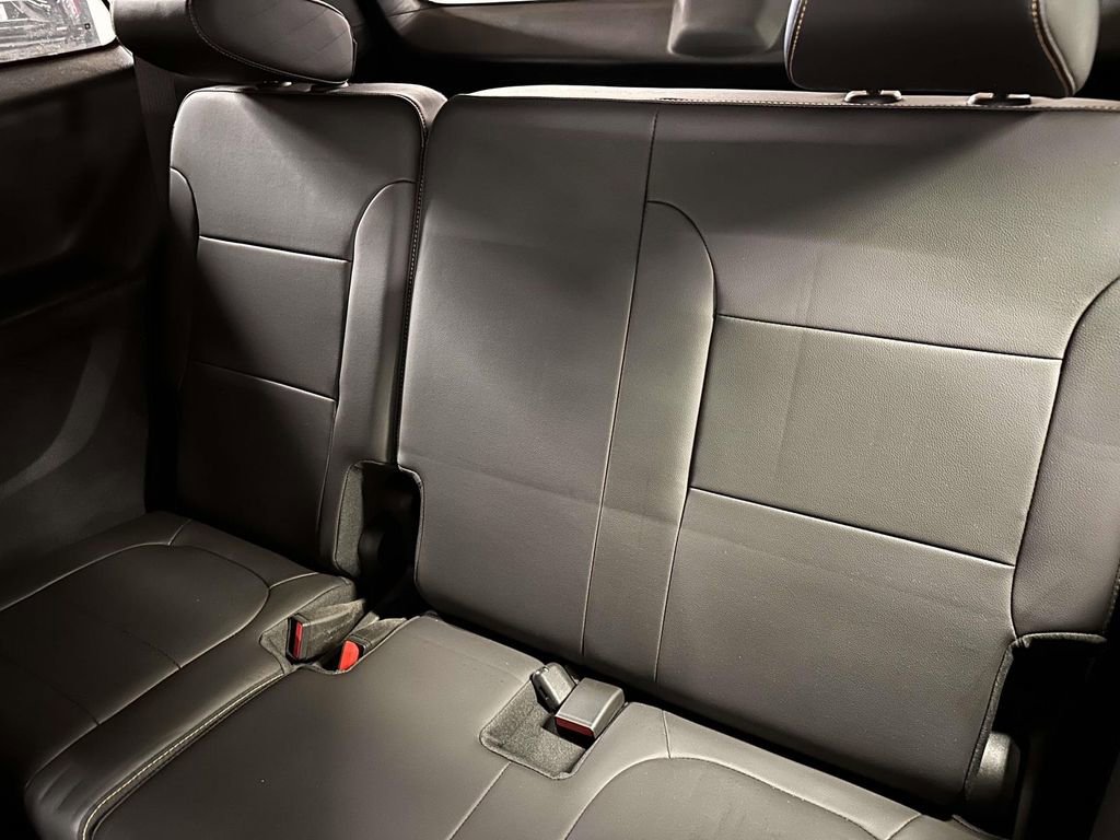 Used 2021 Chevrolet Traverse RS w/ LPO, Floor Liner Package AWD/4WD image 17