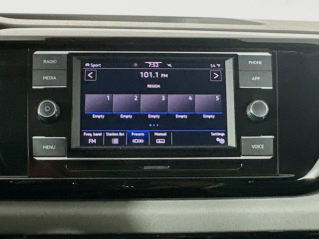 Used 2024 Volkswagen Taos S image 15