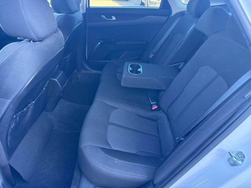 Used 2022 Kia K5 LXS image 15