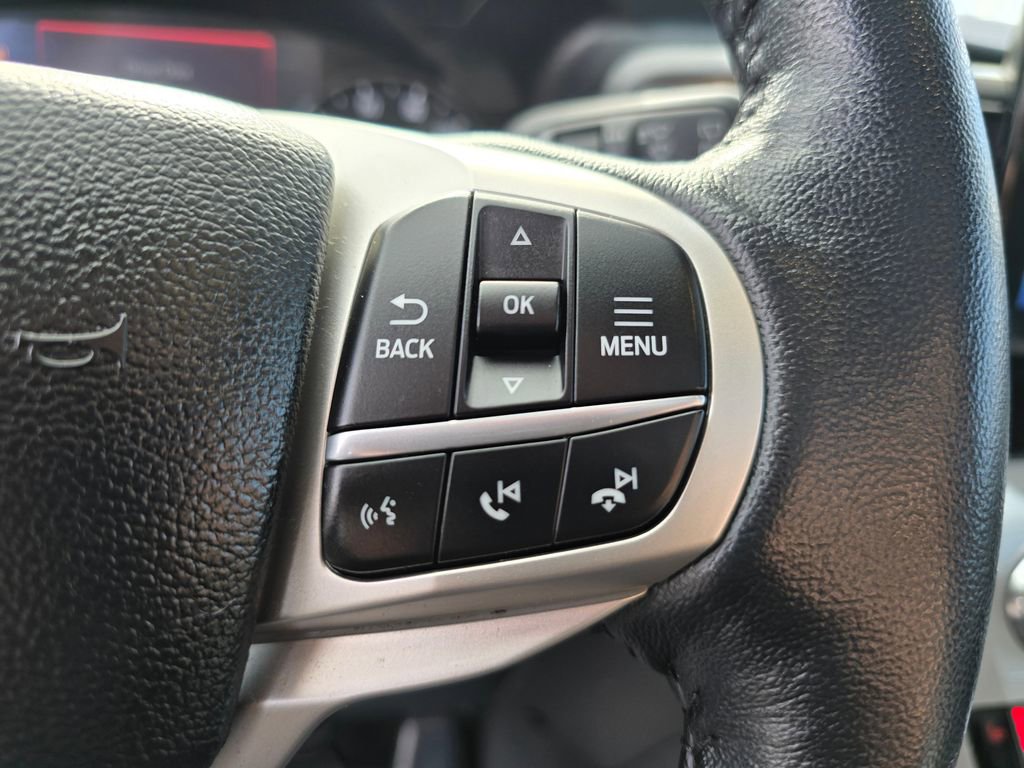 Used 2022 Ford Explorer XLT w/ Equipment Group 202A image 23