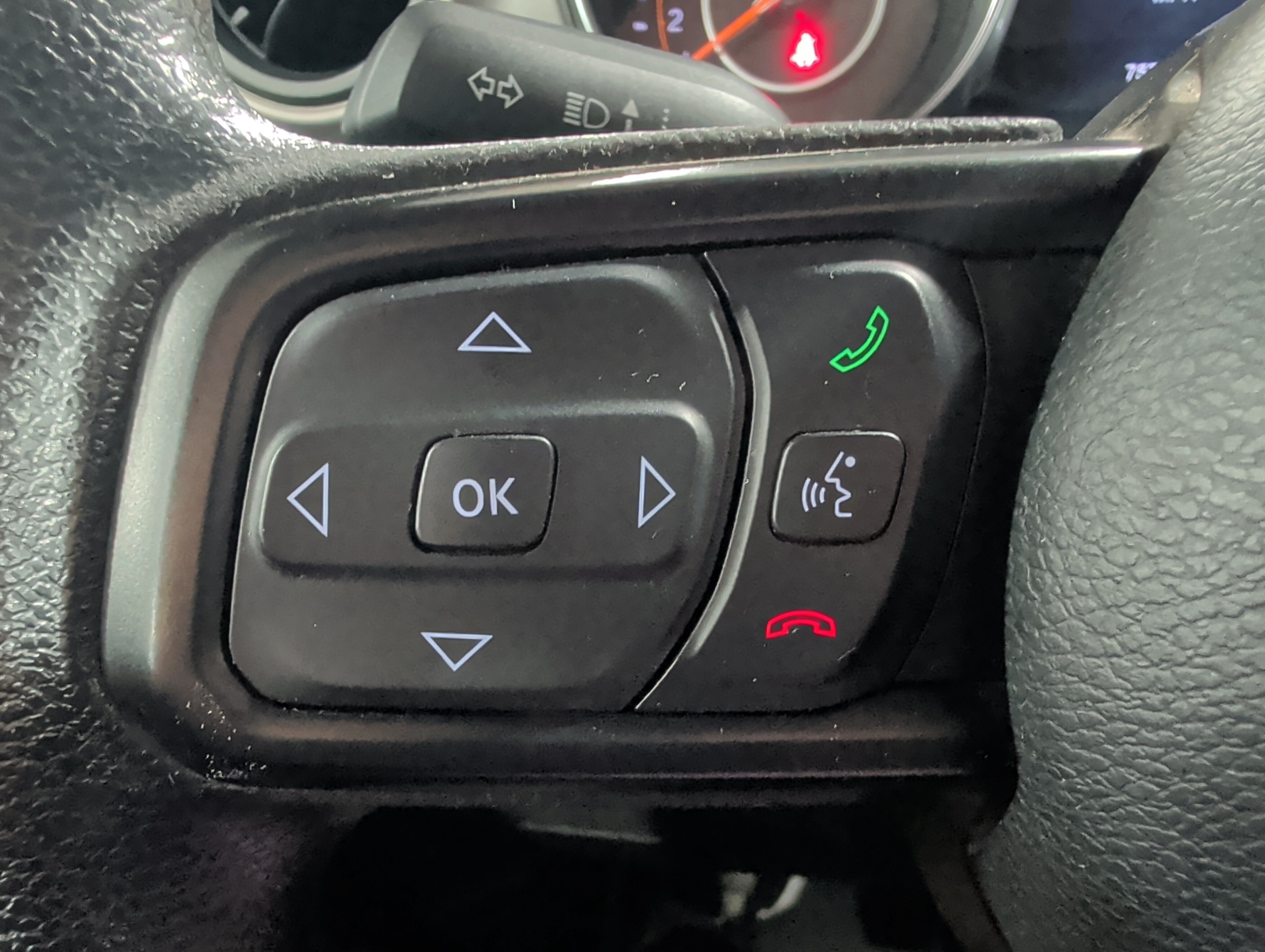 Used 2020 Jeep Wrangler Sport AWD/4WD image 9