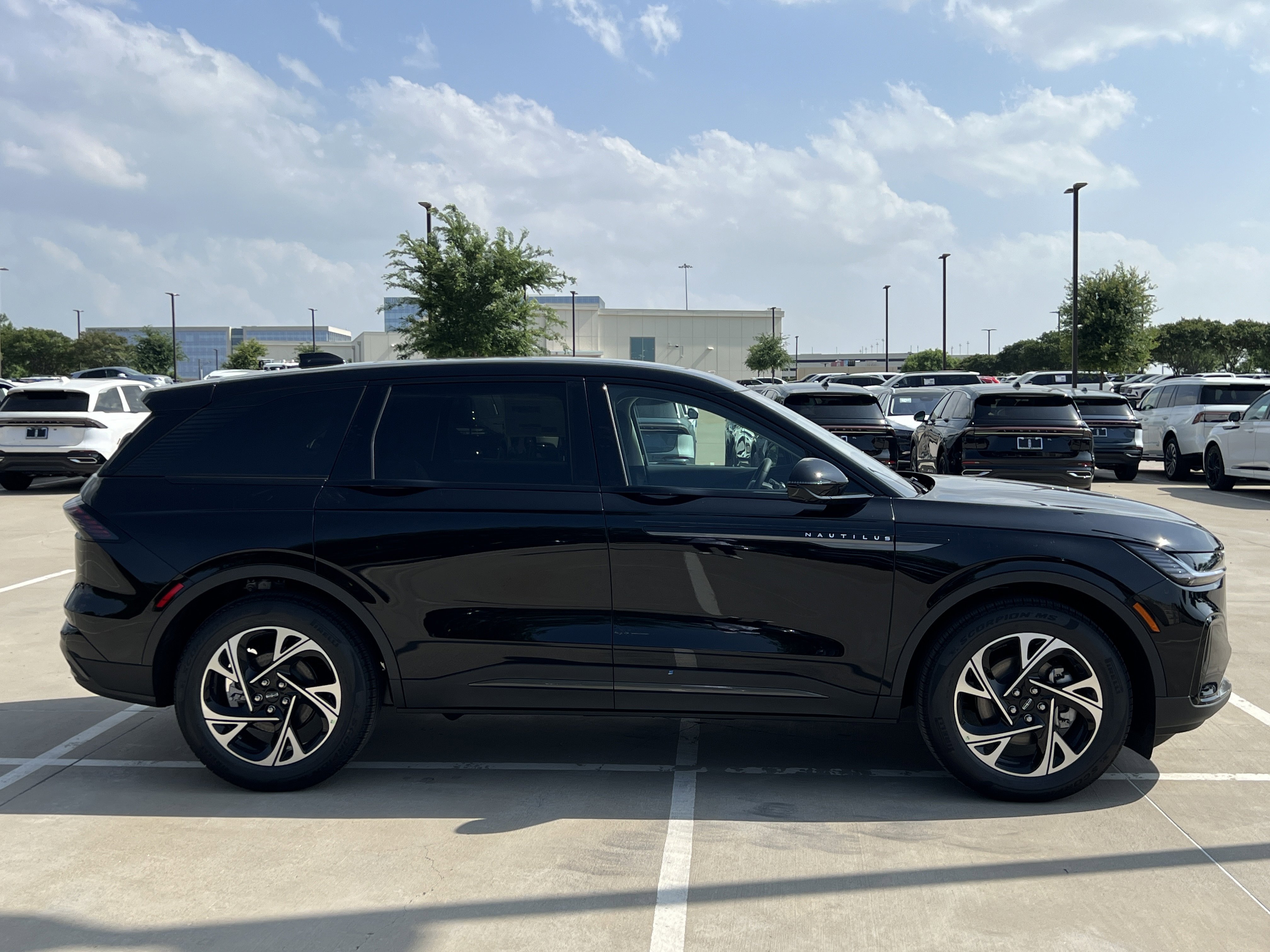 New 2026 Lincoln Nautilus Premier w/ Equipment Group 102A AWD/4WD image 10