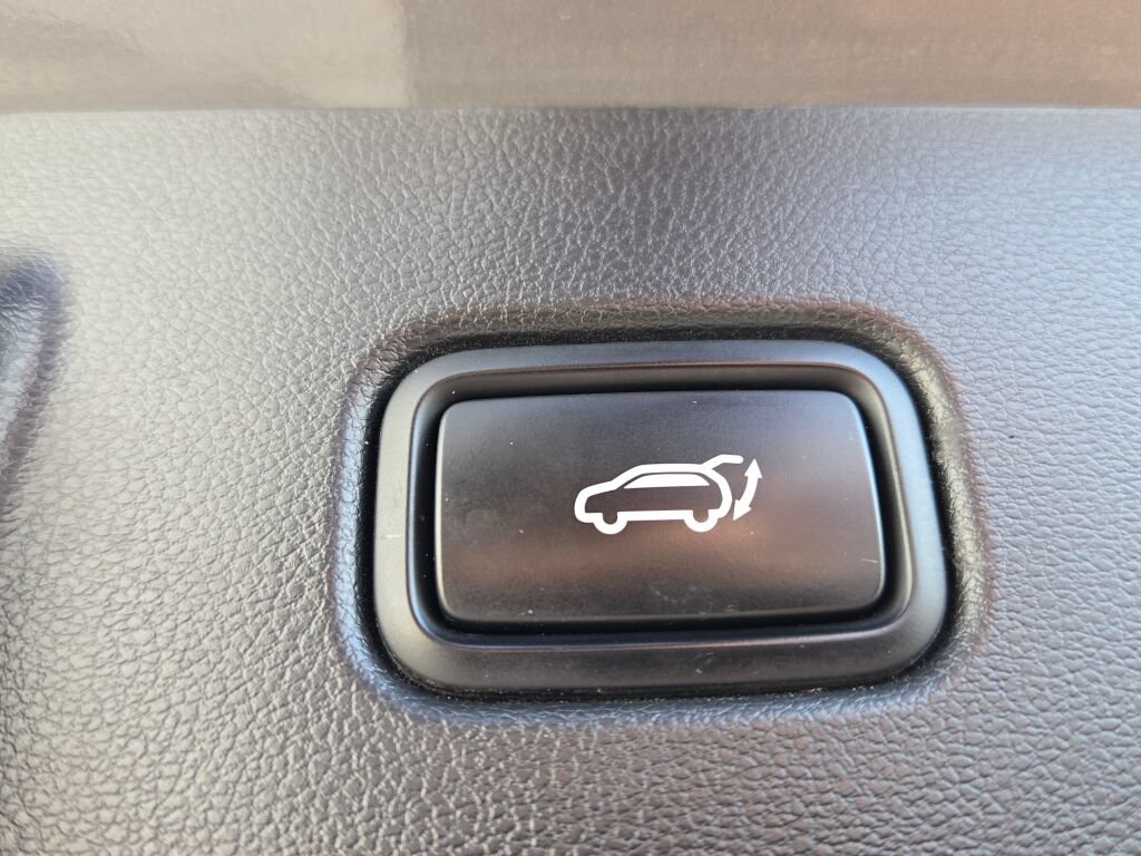 Used 2024 Hyundai Tucson Limited AWD/4WD image 16