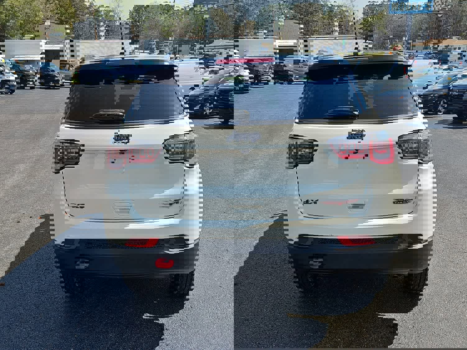 Used 2019 Jeep Compass Trailhawk image 4