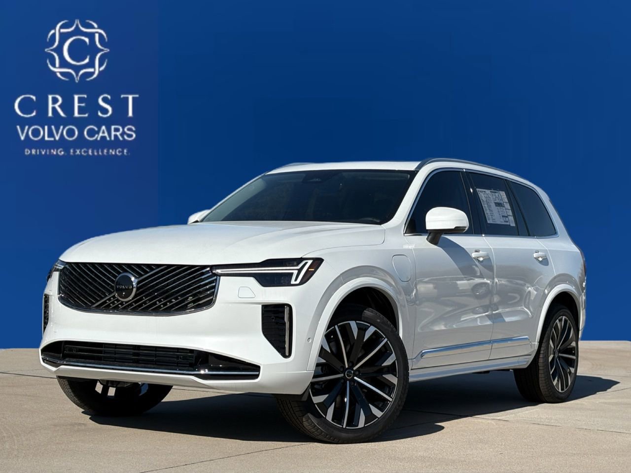 New 2026 Volvo XC90 T8 Plus w/ Protection Package Premier video 1