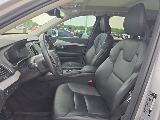 Used 2021 Volvo XC90 T5 Momentum w/ Protection Package Premier FWD image 17