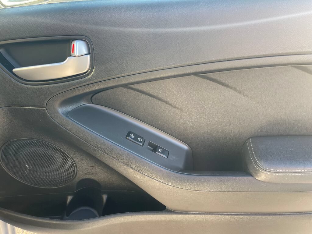 Used 2017 Kia Forte LX w/ Option Group 020 FWD image 29