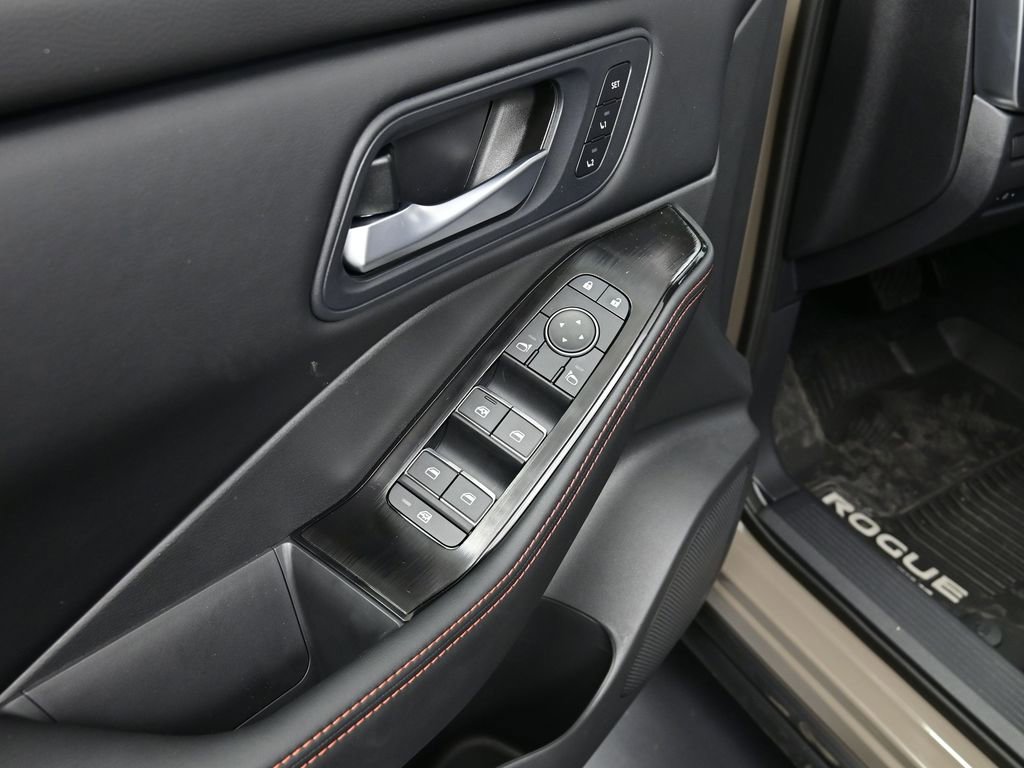 New 2026 Nissan Rogue SV image 15