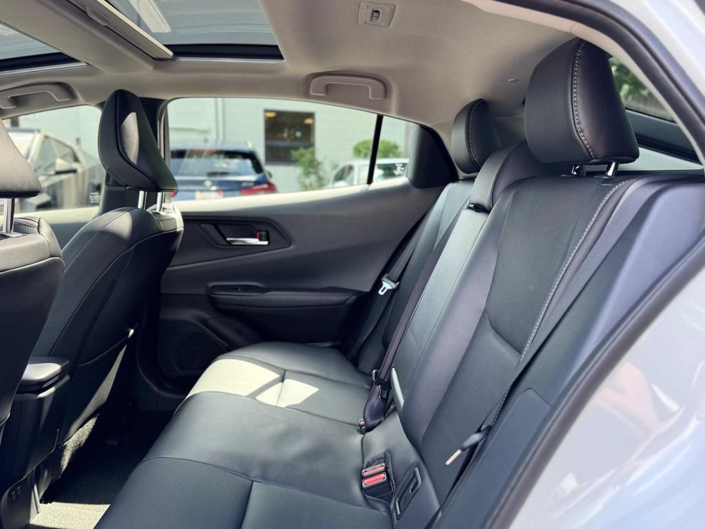 Used 2025 Toyota Prius XLE AWD/4WD image 25