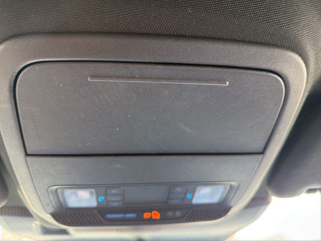 Used 2025 Ford Explorer ST-Line w/ ST-Line Street Pack image 26