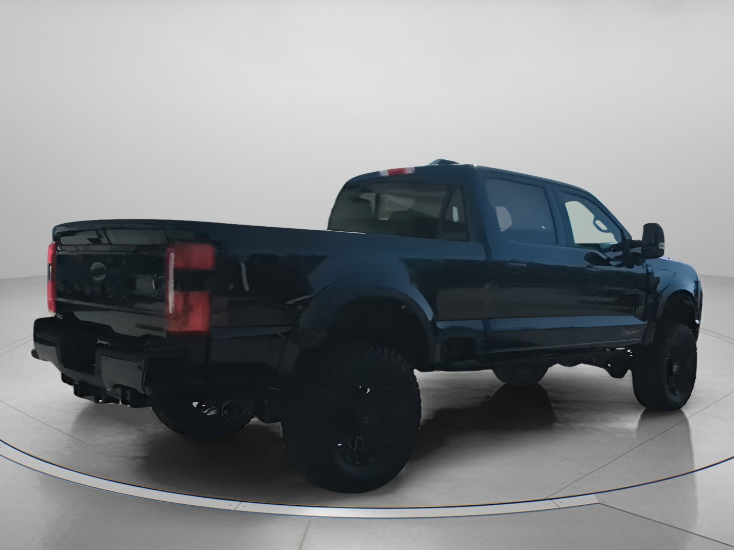 New 2026 Ford F250 Lariat w/ Black Appearance Package image 30