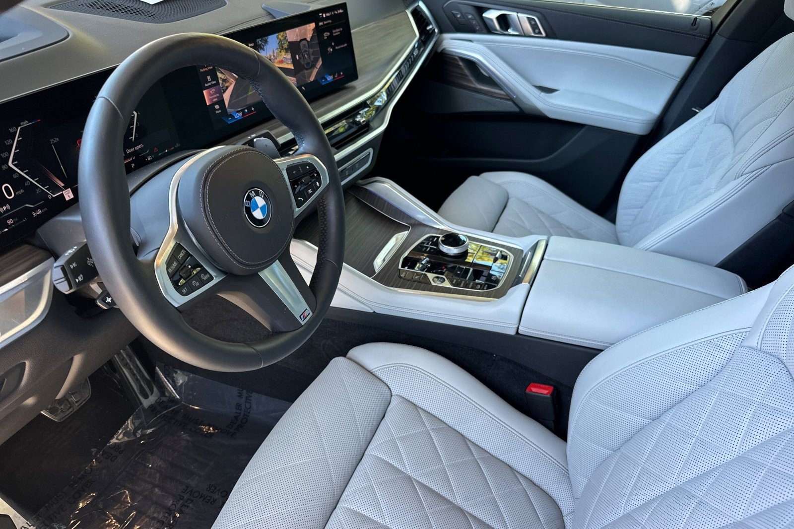 Used 2024 BMW X6 xDrive40i w/ Executive Package AWD/4WD image 25